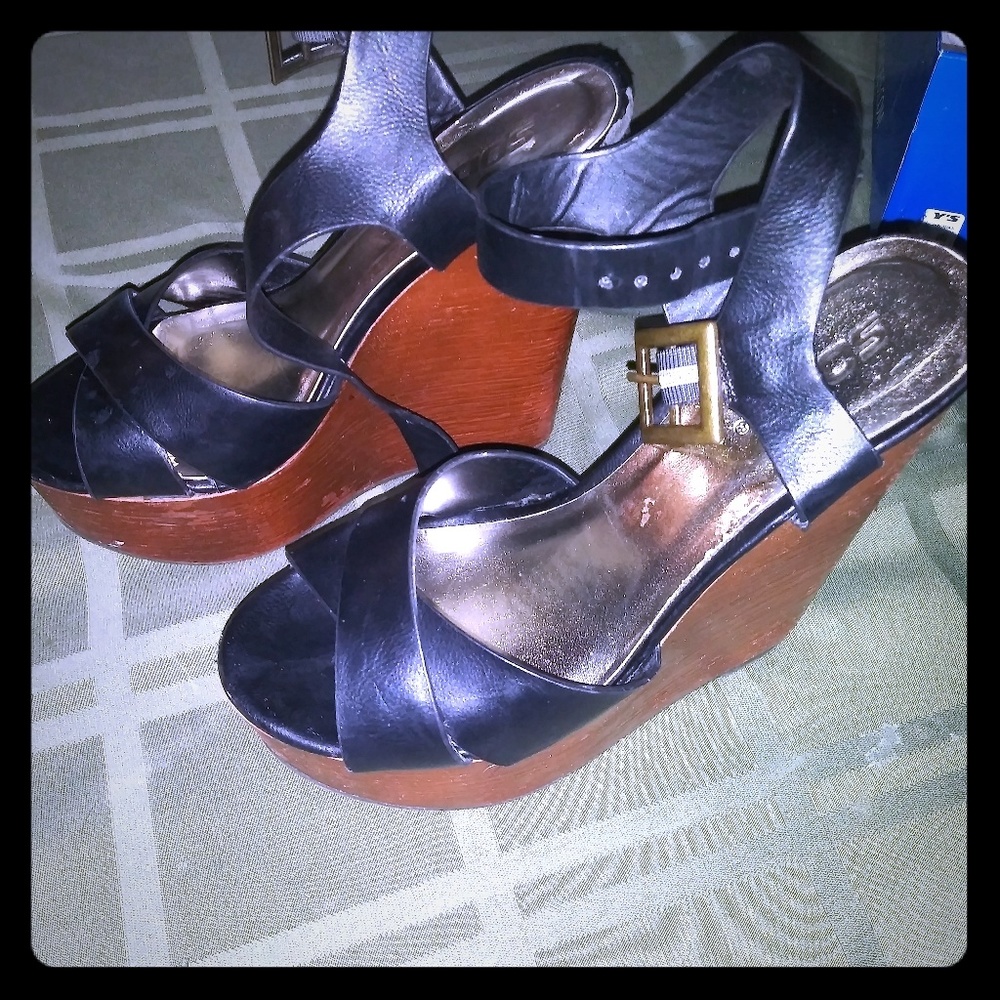 Soda platform shoes size 5 and 1/2